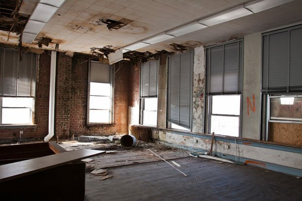 Interior of an apartment before renovation. (credit: K. Cadena)